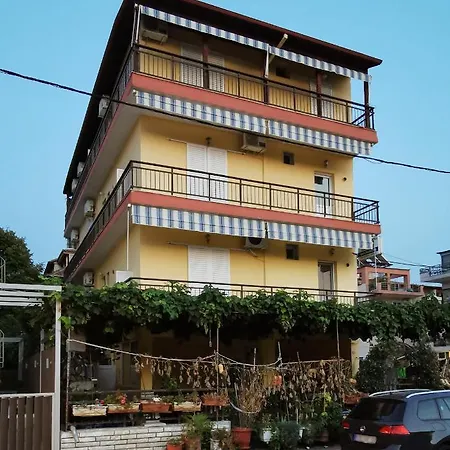 Sdoukos Apartment *